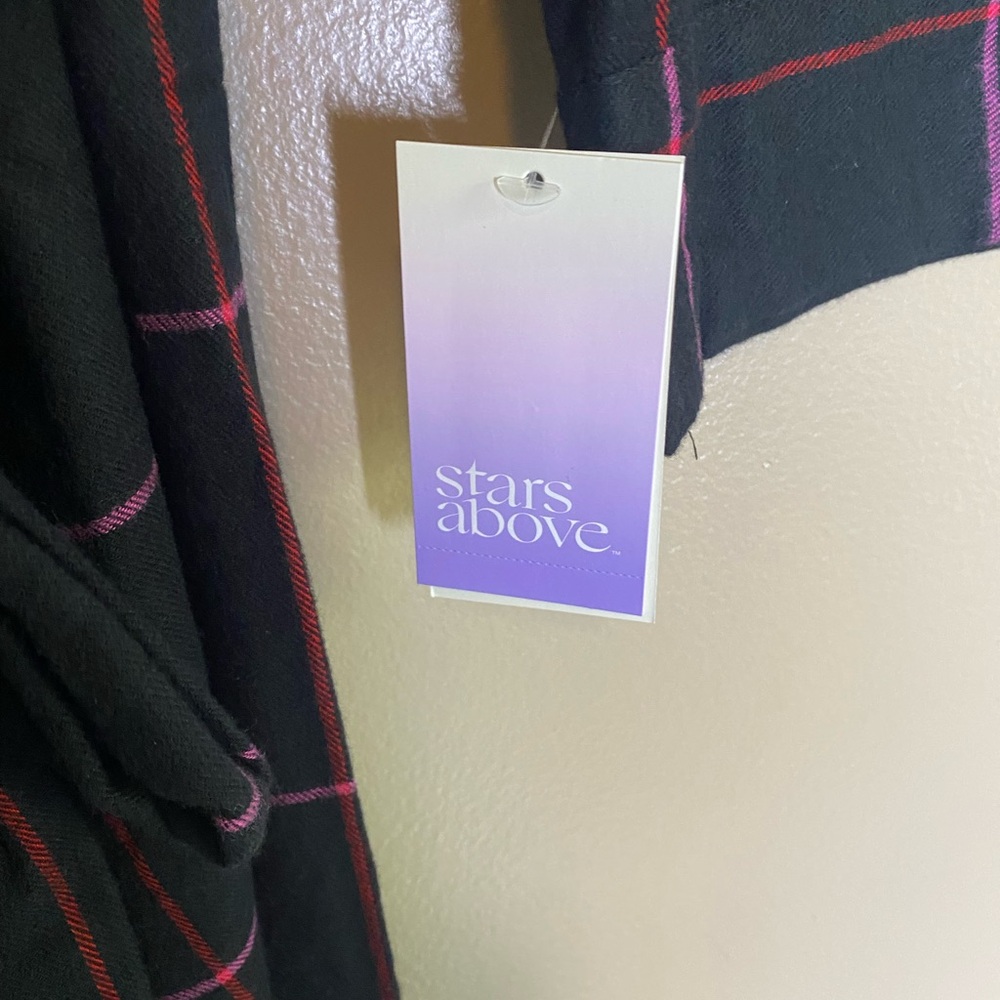Stars‎ Above Flannel Robe - Picture 4 of 5
